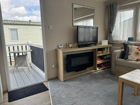 Pevensey Bay Holiday Park - Holiday Accommodation 18564 - Kent & Sussex - 1186657 - thumbnail photo 17