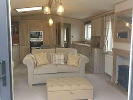 White Acres Holiday Park - Holiday Accommodation 18583 - Cornwall - 1186659 - thumbnail photo 5