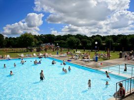 Hoburne Park - Holiday Accommodation 18584 - Hampshire - 1186660 - thumbnail photo 16