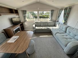 Blue Dolphin Holiday Park - Holiday Accommodation 18595 - North Yorkshire (incl. Whitby) - 1186665 - thumbnail photo 4