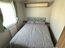 Blue Dolphin Holiday Park - Holiday Accommodation 18595 - North Yorkshire (incl. Whitby) - 1186665 - thumbnail photo 8