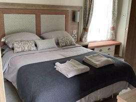 Doniford Bay - Holiday Accommodation 18610 - Devon - 1186668 - thumbnail photo 10