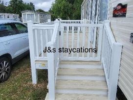 Southview Holiday Park - Holiday Accommodation 18613 - Lincolnshire - 1186669 - thumbnail photo 1