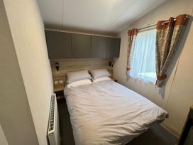 Seal Bay Resort - Holiday Accommodation 18617 - Hampshire - 1186670 - thumbnail photo 6
