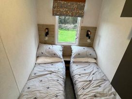 Seal Bay Resort - Holiday Accommodation 18617 - Hampshire - 1186670 - thumbnail photo 8