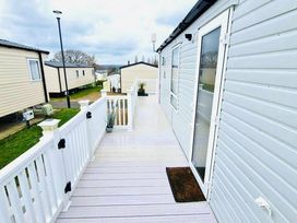 Rockley Park - Holiday Accommodation 18618 - Dorset - 1186671 - thumbnail photo 8