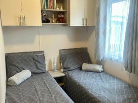 Shorefield Country Park - Holiday Accommodation 18625 - Dorset - 1186673 - thumbnail photo 10