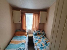 Marine Holiday Park - Holiday Accommodation 18627 - North Wales - 1186674 - thumbnail photo 6