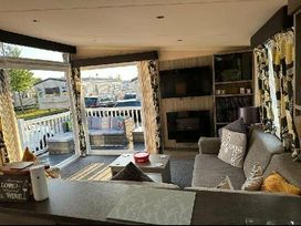 Tattershall Lakes Country Park - Holiday Accommodation 18651 - Lincolnshire - 1186681 - thumbnail photo 17