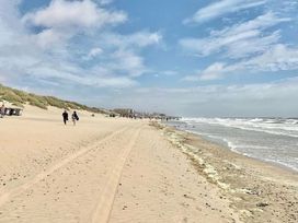 Camber Sands Holiday Park - Holiday Accommodation 18659 - Kent & Sussex - 1186683 - thumbnail photo 17