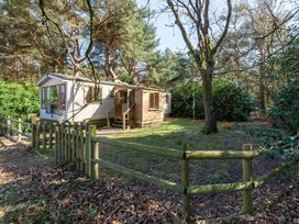 Kelling Heath Holiday Park - Holiday Accommodation 18663 - Norfolk - 1186684 - thumbnail photo 15