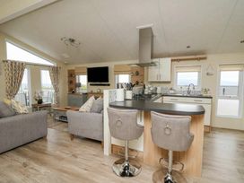 Brynowen Holiday Park - Holiday Accommodation 18665 - Mid Wales - 1186686 - thumbnail photo 5