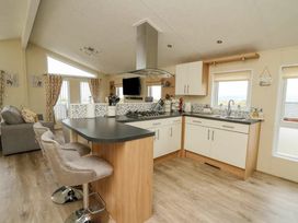Brynowen Holiday Park - Holiday Accommodation 18665 - Mid Wales - 1186686 - thumbnail photo 6