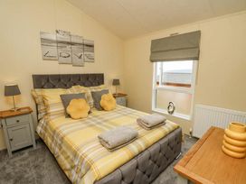 Brynowen Holiday Park - Holiday Accommodation 18665 - Mid Wales - 1186686 - thumbnail photo 7