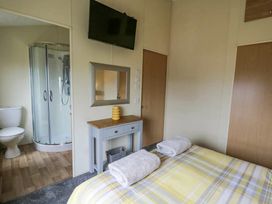 Brynowen Holiday Park - Holiday Accommodation 18665 - Mid Wales - 1186686 - thumbnail photo 8