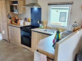 Lido Leisure Park - Holiday Accommodation 18669 - North Yorkshire (incl. Whitby) - 1186688 - thumbnail photo 7
