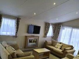 Trecco Bay - Holiday Accommodation 18674 - Somerset & Wiltshire - 1186689 - thumbnail photo 10