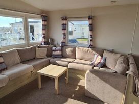 Trecco Bay - Holiday Accommodation 18677 - Somerset & Wiltshire - 1186690 - thumbnail photo 4