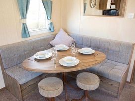 Marton Mere Holiday Village - Holiday Accommodation 18682 - Lake District - 1186693 - thumbnail photo 8