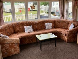 Coopers Beach Holiday Park - Holiday Accommodation 18687 - Suffolk & Essex - 1186694 - thumbnail photo 2