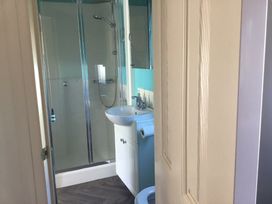 Coopers Beach Holiday Park - Holiday Accommodation 18687 - Suffolk & Essex - 1186694 - thumbnail photo 9