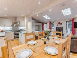 Kelling Heath Holiday Park - Holiday Accommodation 18691 - Norfolk - 1186695 - thumbnail photo 5