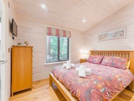 Kelling Heath Holiday Park - Holiday Accommodation 18691 - Norfolk - 1186695 - thumbnail photo 12