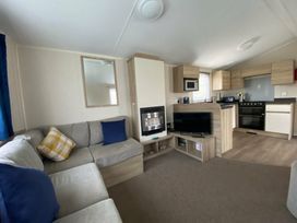 Freshwater Beach Holiday Park - Holiday Accommodation 18694 - Dorset - 1186696 - thumbnail photo 11