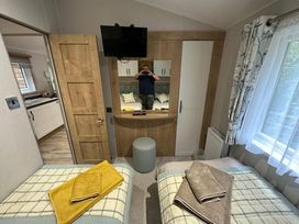 Kelling Heath Holiday Park - Holiday Accommodation 18705 - Norfolk - 1186698 - thumbnail photo 10