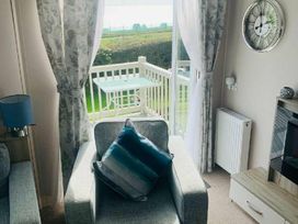 Durdle Door Holiday Park - Holiday Accommodation 18707 - Dorset - 1186699 - thumbnail photo 5