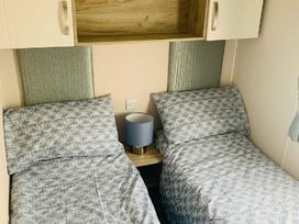 Durdle Door Holiday Park - Holiday Accommodation 18707 - Dorset - 1186699 - thumbnail photo 12