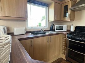 Breydon Water Holiday Park - Holiday Accommodation 18709 - Norfolk - 1186700 - thumbnail photo 8