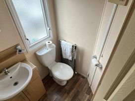 Breydon Water Holiday Park - Holiday Accommodation 18709 - Norfolk - 1186700 - thumbnail photo 13