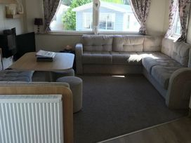 Marton Mere Holiday Village - Holiday Accommodation 18716 - Lake District - 1186704 - thumbnail photo 2