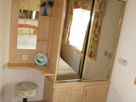 Kingfisher Caravan Park - Holiday Accommodation 1874 - Lincolnshire - 1186708 - thumbnail photo 4