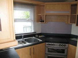 Kingfisher Caravan Park - Holiday Accommodation 1874 - Lincolnshire - 1186708 - thumbnail photo 10