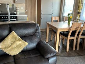 Primrose Valley Holiday Park - Holiday Accommodation 18755 - North Yorkshire (incl. Whitby) - 1186712 - thumbnail photo 6