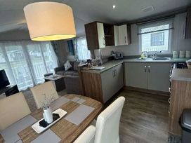 Tattershall Lakes Country Park - Holiday Accommodation 18763 - Lincolnshire - 1186716 - thumbnail photo 3
