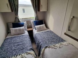Tattershall Lakes Country Park - Holiday Accommodation 18763 - Lincolnshire - 1186716 - thumbnail photo 6