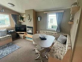Thornwick Bay Holiday Village - Holiday Accommodation 18765 - North Yorkshire (incl. Whitby) - 1186718 - thumbnail photo 4