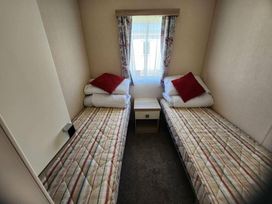 Lizard Point Holiday Park - Holiday Accommodation 18770 - Cornwall - 1186721 - thumbnail photo 15