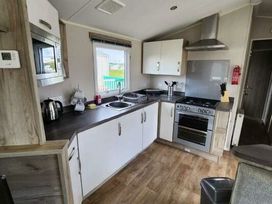 Tattershall Lakes Country Park - Holiday Accommodation 18792 - Lincolnshire - 1186729 - thumbnail photo 2