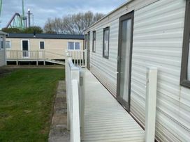 Promenade Site - Holiday Accommodation 18795 - Lincolnshire - 1186730 - thumbnail photo 11