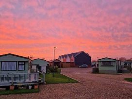 Herons Mead Caravan Park - Holiday Accommodation 18799 - Lincolnshire - 1186732 - thumbnail photo 1
