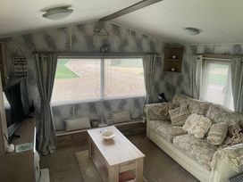 Herons Mead Caravan Park - Holiday Accommodation 18799 - Lincolnshire - 1186732 - thumbnail photo 4