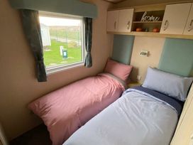 Golden Sands Kinmel Bay - Holiday Accommodation 18811 - North Wales - 1186737 - thumbnail photo 6