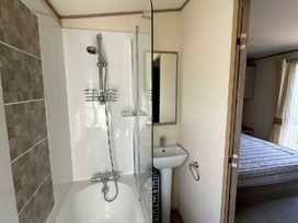 Challaborough Bay Holiday Park - Holiday Accommodation 18814 - Devon - 1186738 - thumbnail photo 14