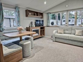 Wild Duck Holiday Park - Holiday Accommodation 18828 - Norfolk - 1186739 - thumbnail photo 4