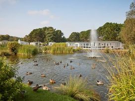 Wild Duck Holiday Park - Holiday Accommodation 18828 - Norfolk - 1186739 - thumbnail photo 15