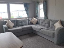 Devon Cliffs Holiday Park - Holiday Accommodation 18829 - Devon - 1186740 - thumbnail photo 4
